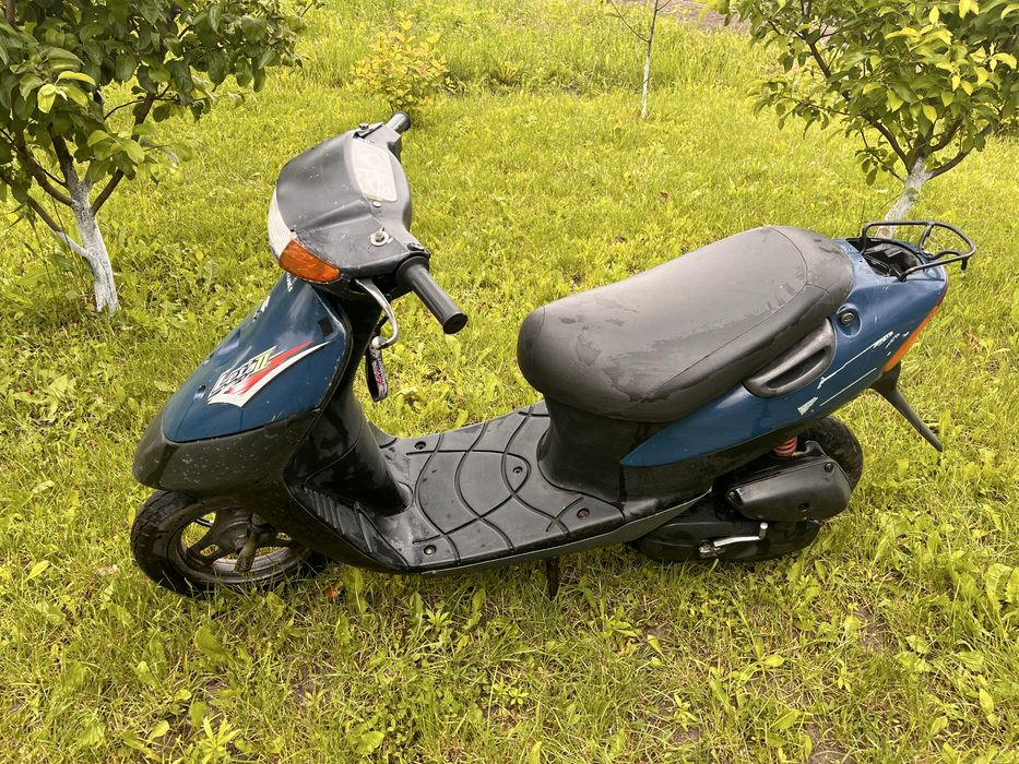 Suzuki lets 2 old