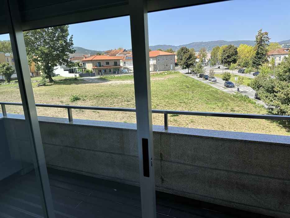 Apartamento T2 para arrendamento - Caldelas