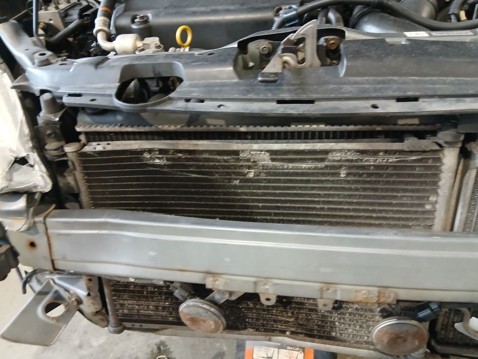 Honda Civic 1.7 CTDi 2005 — SINISTRADO — A ANDAR — 270.000 km