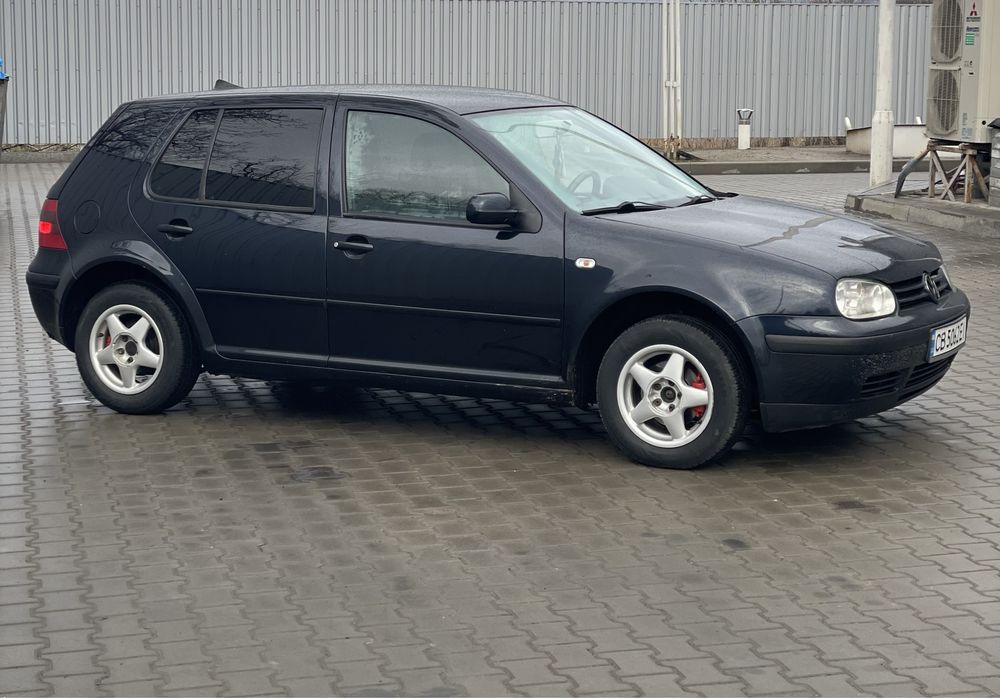 Volkswagen Golf IV 2000р 1.6mpi автомат газ/бензин