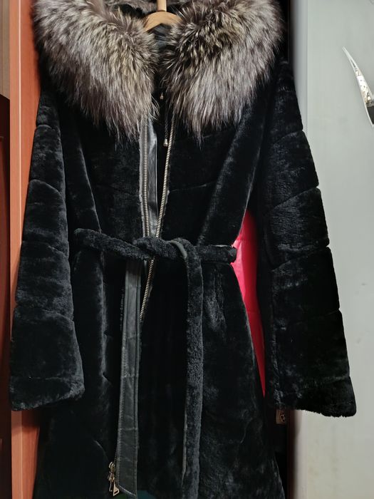 Шуба Мутон з чорнобуркою