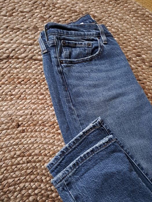 Spodnie  Levis Middy Straight 27x31 Premium.