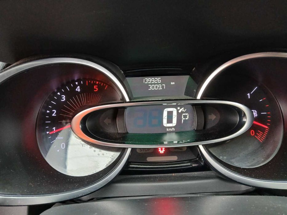 Renault Clio IV 1.5 dCi ( K9K ) на автоматі з чесним пробігом