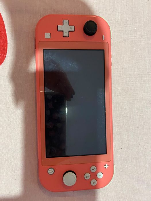 Nintendo switch lite coral