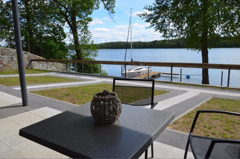 Apartamenty z balkonem i widokiem na jezioro !!