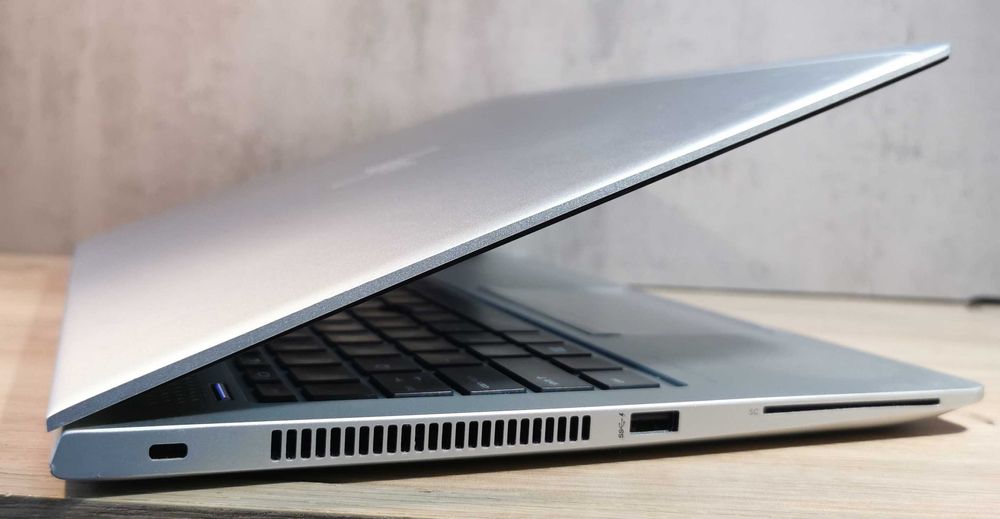 HP ELITEBOOK 840 G5 14"FHD/I5-8250u/W11P - Obudowa #00A