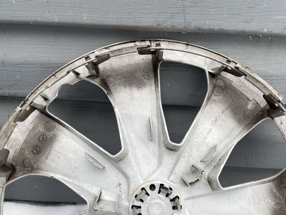 Комплект оригінальних ковпаків Renault R15