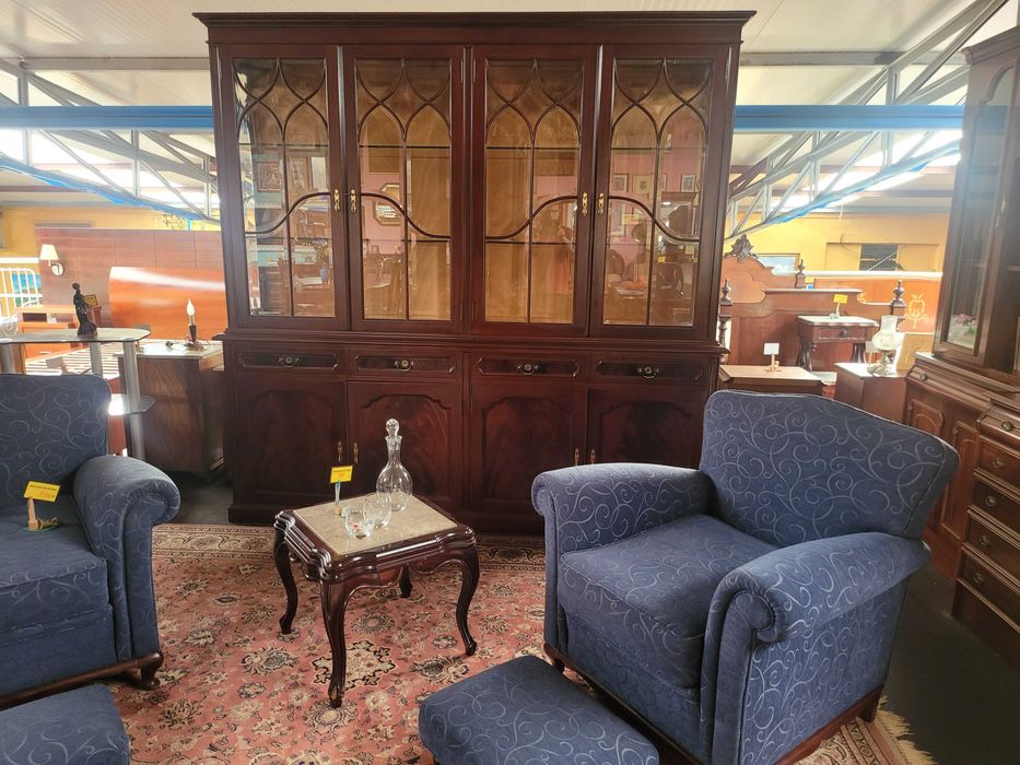 Móvel de sala ou escritório - Muito bom estado geral