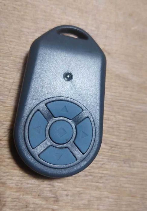 Radiowy pilot Mobilus Cosmo G do sterowania roletą