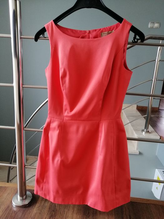 Sukienka malinowa 34