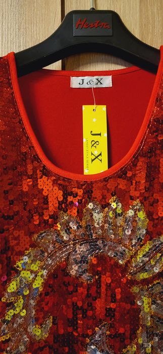 Sprzedam sukienke w cekiny.