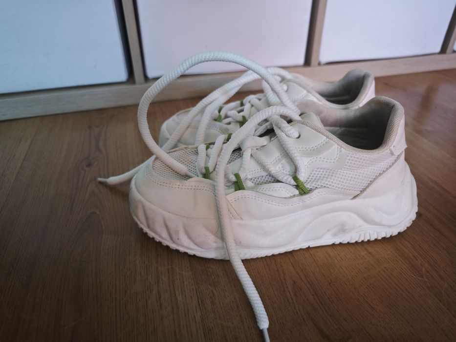 Białe sneakersy rozm 40/41