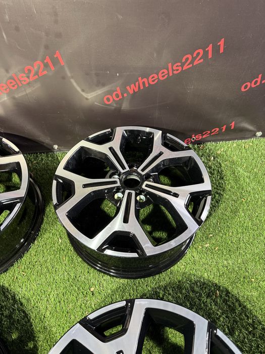 Диски r17 ET50 6.5JJ 5x114.3 renault Новые диски