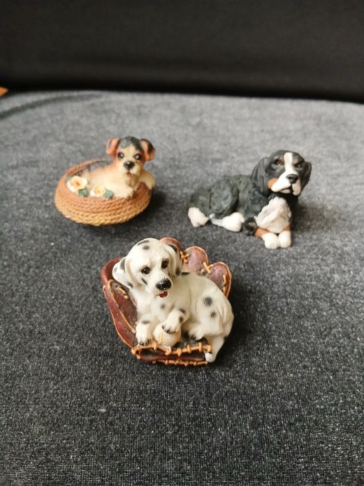 Figurki mini pieski fajans