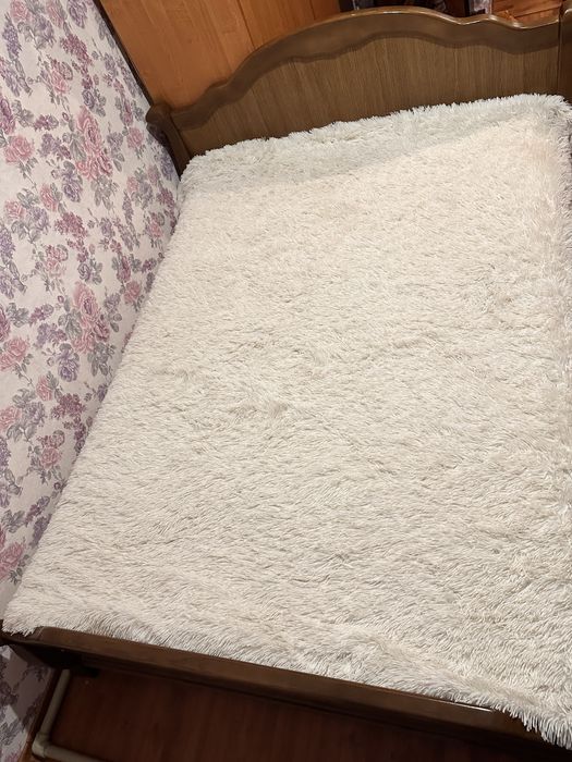 двуспальная кровать