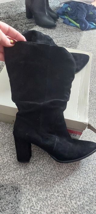 Czarne zamszowe botki Lasocki rozm 40