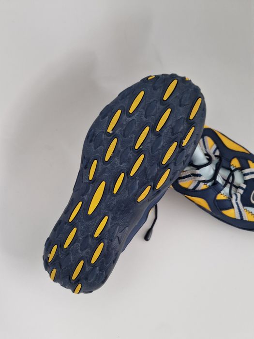 Sapatos ténis de água