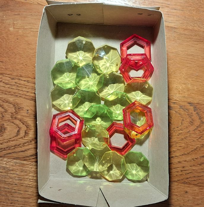 "Каміння" для рукоділля