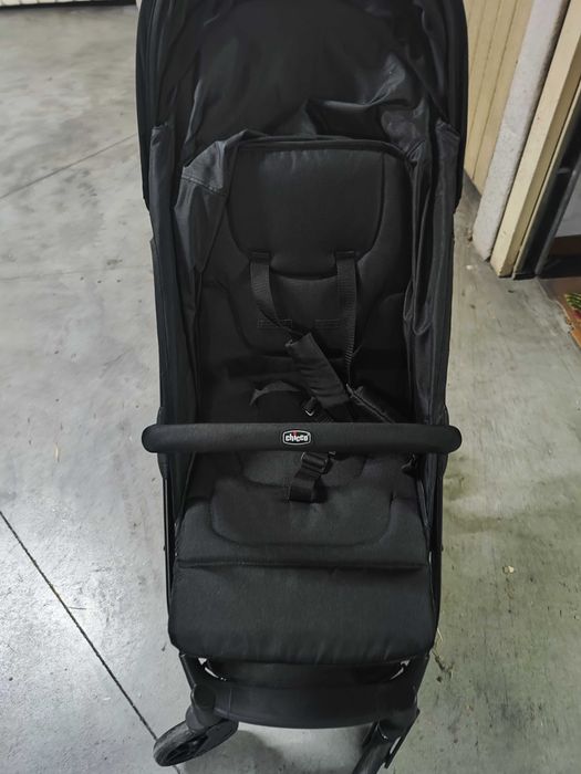 Carrinho de Bebé Chicco Urbino Preto