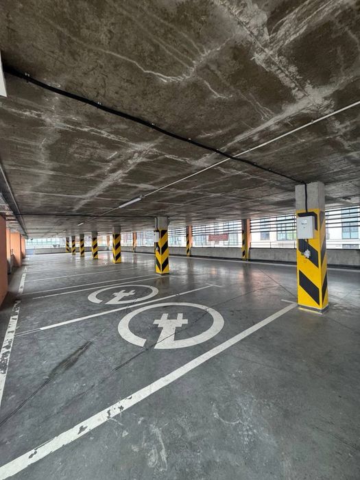 Оренда паркомісця в ЖК Dream Town