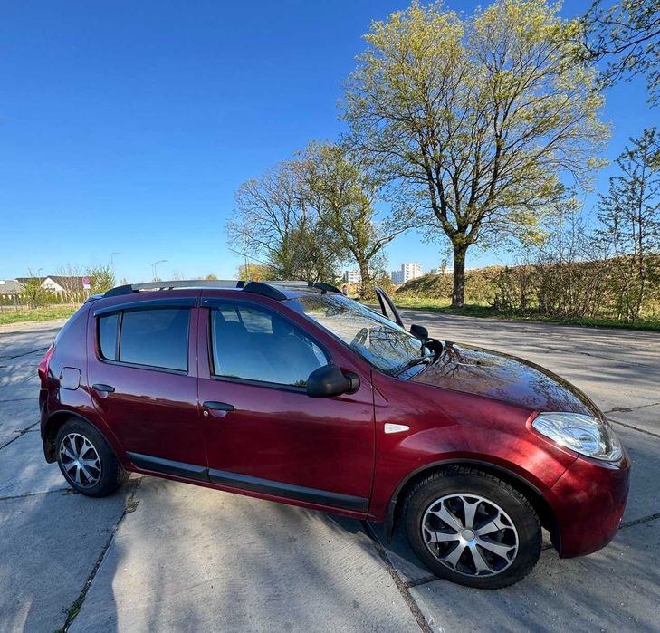 Renault Sandero 2011