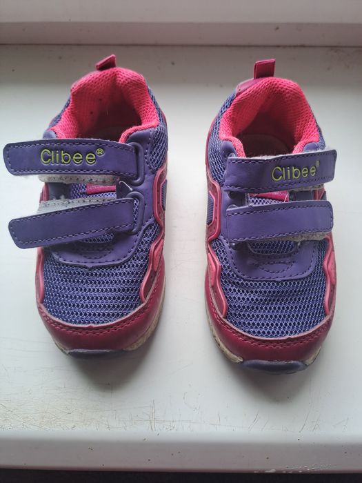 Продам кросівки для дівчинки