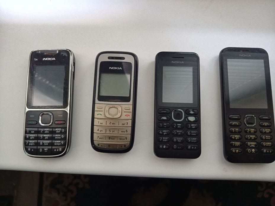 Мобильный телефон "Nokia"