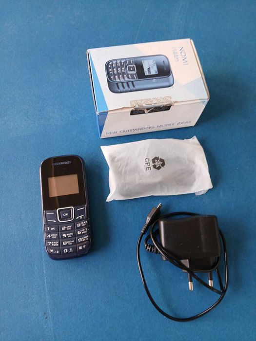 Продаю мобільний телефон Nomi i144m (Blue)