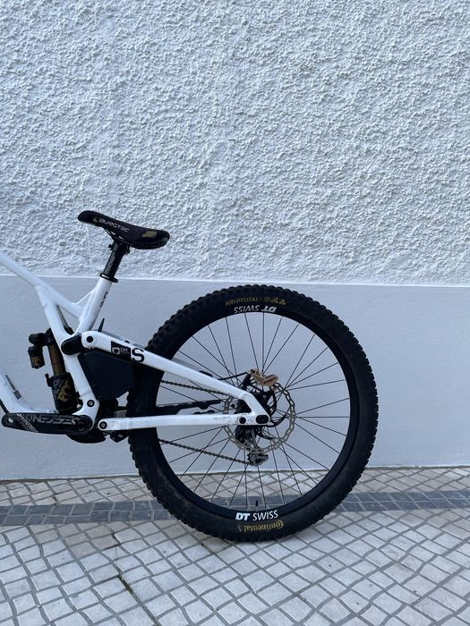 Commencal supreme v5