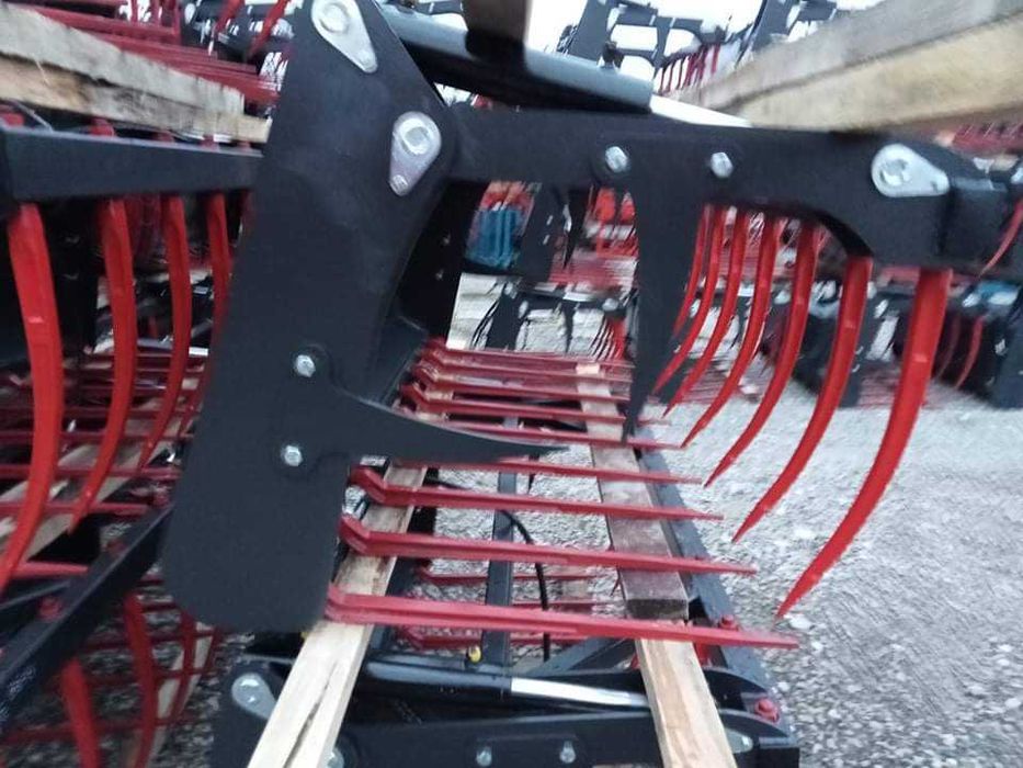 Krokodyl do obornika metaltechnik  mocny EURO nowa jakość Dostawa