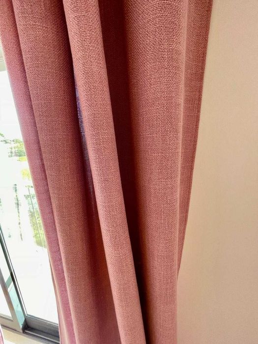 Cortinas Rosa Escuro + Varão + Conjunto 2 terminais [HÔMA]