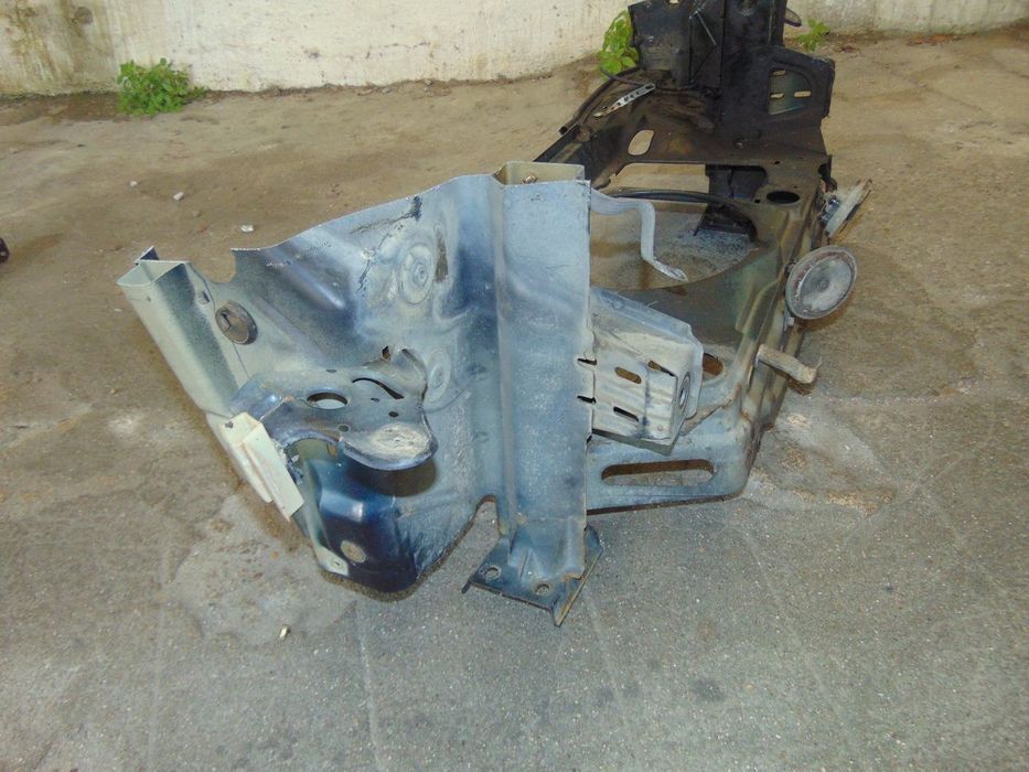 Volvo 480 frente de chapa " usado em bom estado