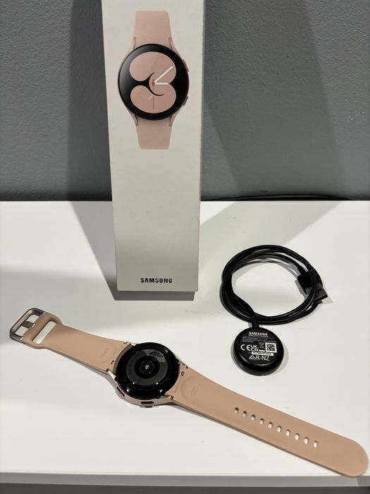 Samsung Galaxy Watch 4 Różowo złoty 40 mm