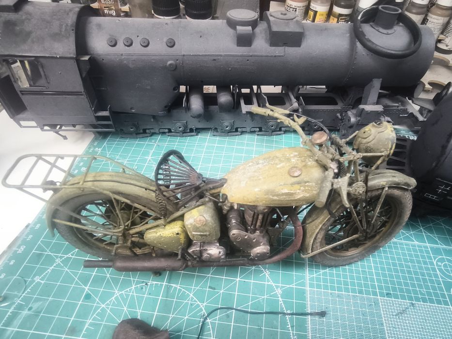 Model Triumph 3hw skala 1/9 warto!