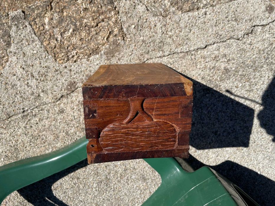 Caixa de Madeira feita á mão - Artesanato