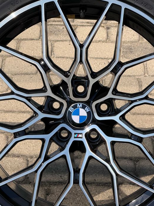 Nowe koła 19 cali BMW serii 5 G30 G31 8 G14 G15 G16 czarno srebrne połysk