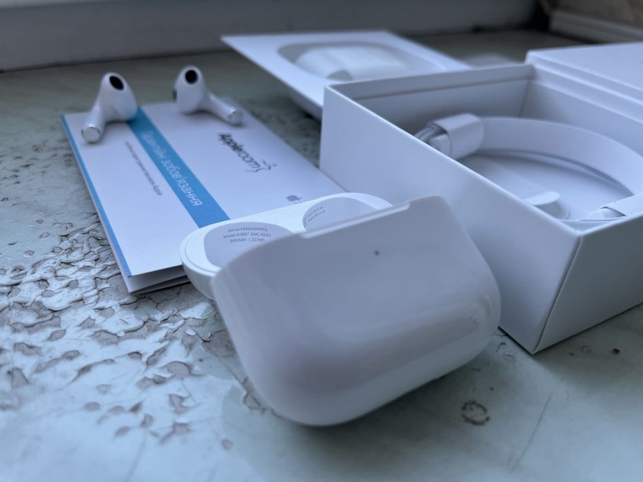 Apple AirPods 3 gen Lighting MPNY3 оригінал - стан нових