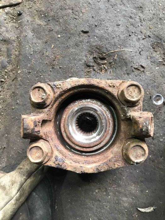 Ступиця маточина цапфа ступиці задні Nissan Qashqai J10 2WD 4WD