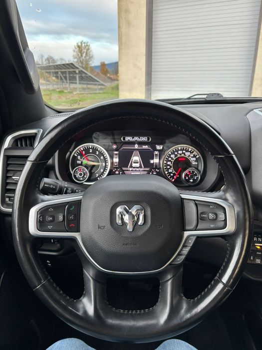 Ram 1500 BIGHORN 4x4