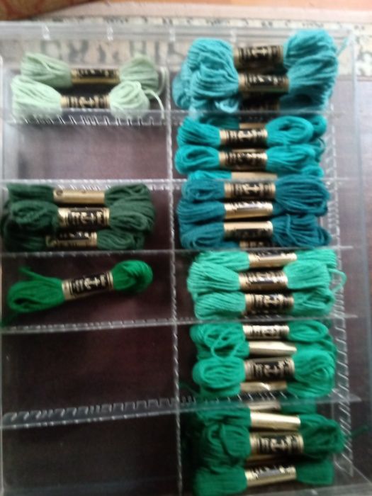 Meadas de lã para tapeçaria da Anchor
