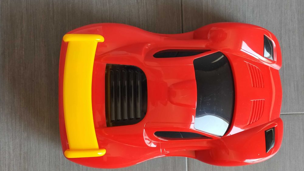 Carro telecomandado da Toys R Us