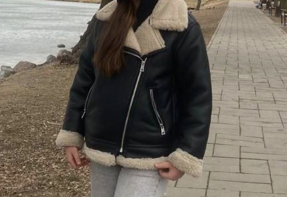 Зимова шкіряна куртка