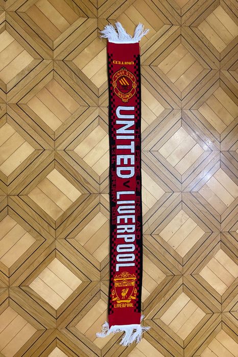 Szalik piłkarski Manchester United vs Liverpool FC – meczowy