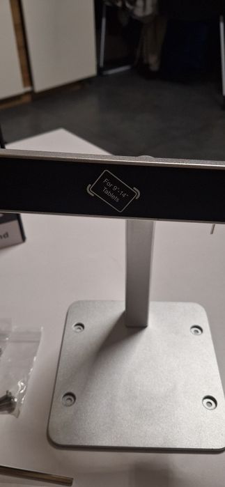 Profesjonalny  stojak na tablet z kluczykiem