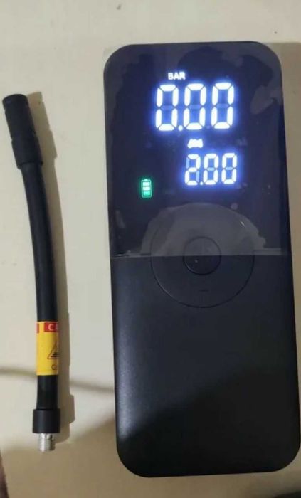 Ручний повітряний компресорний насос Carsun, з функ Powerbank.