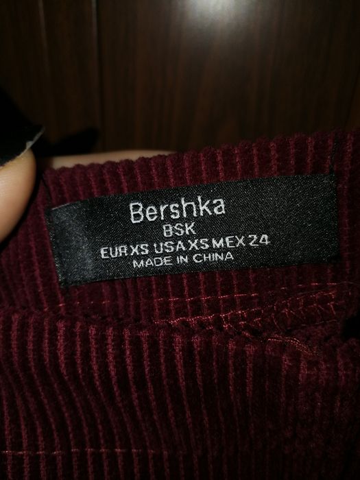 Бордовий сарафан Bershka