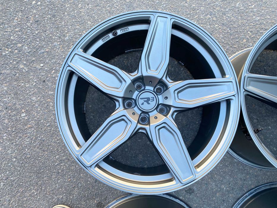 Разноширокие литые диски R 20 5*120 БМВ Х5 BMW F15. R3 Wheels