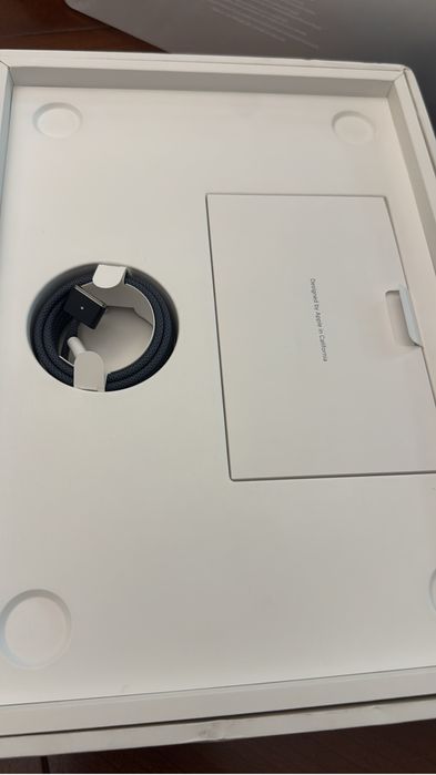 Macbook air novo 13” M5 1TB SSD 16 RAM