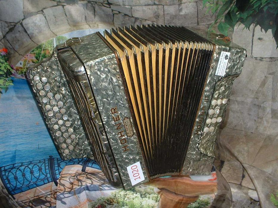 Concertina para venda N, 1020