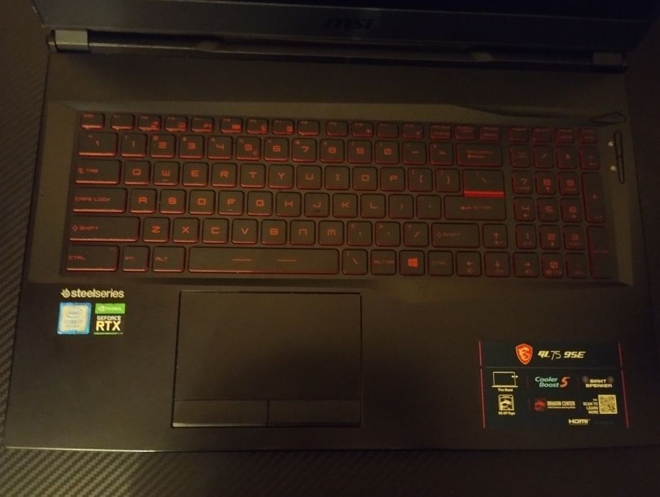 Uszkodzony laptop MSI GL75-9SE